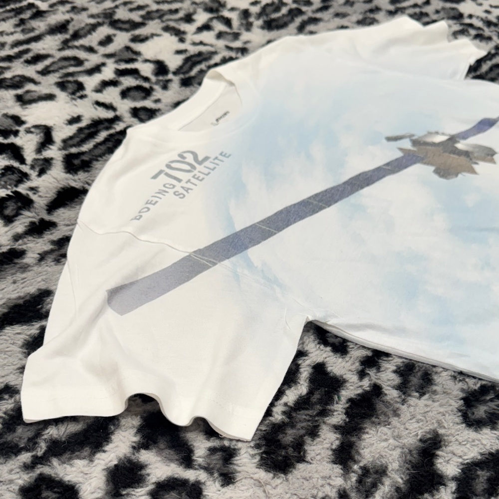 Boeing 702 White Satellite Graphic Tee - Short Sleeve - Picture 3 of 5